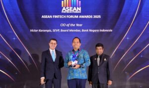 BNI Toreh Prestasi Regional, Victor Erico Korompis Dinobatkan sebagai CIO of the Year di ASEAN Fintech Awards 2025