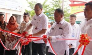 Sekda Asep Aang Resmikan Gedung Baru SDN Palumbonsari I Kecamatan Karawang Timur