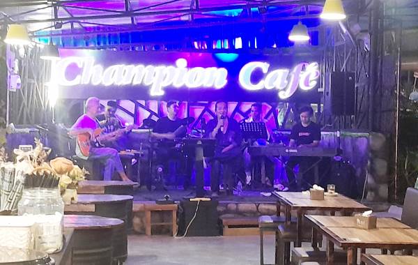Champion Cafe