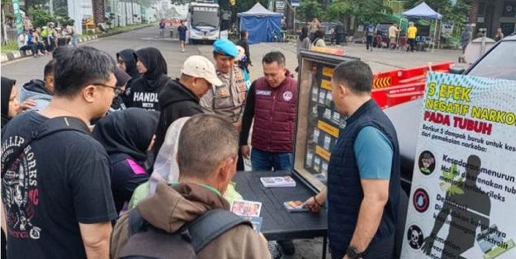 Hari Bhayangkara Ke 79 Polresta Bandung Gelar Pemeriksaan Kesehatan Gratis Di Soreang 750 Warga Antusias Hadir