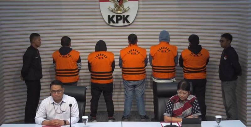 Komisi Pemberantasan Korupsi Kpk Mengamankan 6 Orang Dan Menetapkan 5 Orang Tersangka