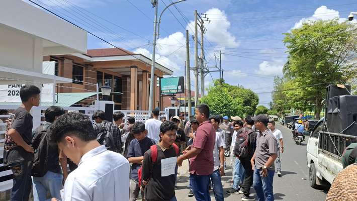 Mahasiswa Desak Kejari Usut Dugaan Korupsi Pemotongan 18 Persen Add Tahun 2023 Periksa Kades Se Kota Padangsidimpuan