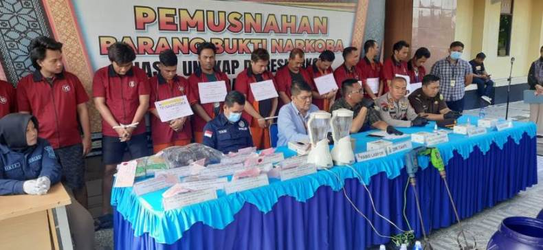 Polda Sumsel Ungkap 19 Kasus Narkoba 16 Kurir Ditangkap 117 Kg Sabu Dan Ribuan Ekstasi Dimusnahkan