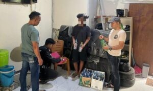 Polisi Gerebek Peredaran Miras Ilegal di Terminal Harjamukti Cirebon, Puluhan Botol Ciu Disita