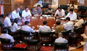 Presiden Prabowo Matangkan Strategi Nasional Hadapi Krisis Global Bersama Pejabat Polkam di Hambalang