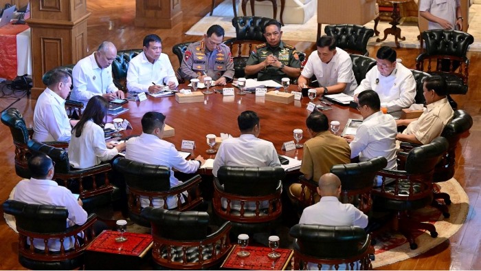 Presiden Prabowo Matangkan Strategi Nasional Hadapi Krisis Global Bersama Pejabat Polkam Di Hambalang