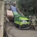 Jembatan Lahat Ambruk Dihantam Truk Batu Bara Overload, Polda Sumsel Lakukan Investigasi