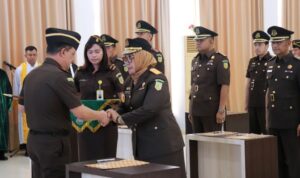 Rotasi Kepemimpinan, Kajati Kepri Lantik Sejumlah Pejabat Baru untuk Perkuat Kinerja Institusi Adhyaksa