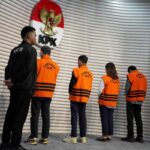 KPK Tahan Empat Pejabat Kemnaker dalam Kasus Korupsi Izin Tenaga Kerja Asing
