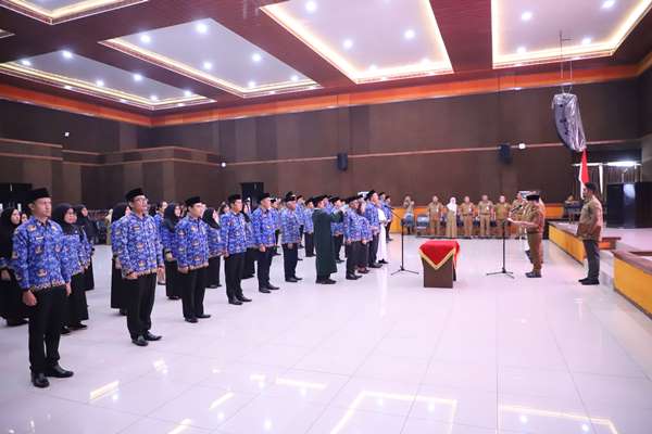 Lantik 56 Pejabat Fungsional Bupati Bekasi Tekankan Integritas Dan Pelayanan Publik
