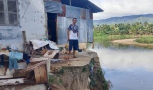 Rawan Longsor di Bantaran Sungai Batang Angkola, Warga Minta TPT Segera Diperbaiki