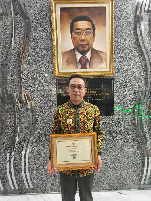 Bupati Tapsel Gus Irawan Pasaribu Terima Sertifikat Eliminasi Filariasis Dari Kemenkes Ri