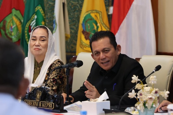 Gubernur Kepri