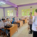 Bhabinkamtibmas Sambangi SMK 10 November, Ingatkan Pelajar untuk Tidak Ikut Unjuk Rasa