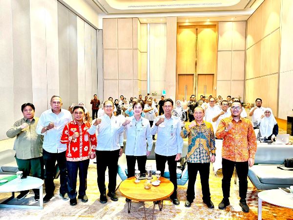 Kadis Dpupp Kepri Bersama Pejabat Kementrian Atr Bpn Dan Kkp