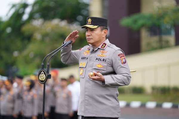 Kapolda Riau Irjen Herry Heryawan
