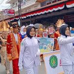 Ribuan Pelajar Meriahkan Karnaval Budaya dan Festival Drumband HUT RI ke-80 di Mandailing Natal