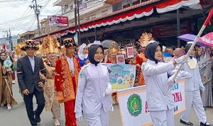 Ribuan Pelajar Meriahkan Karnaval Budaya dan Festival Drumband HUT RI ke-80 di Mandailing Natal