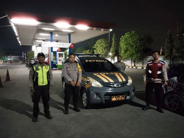 Patroli Mobile Harkamtibmas Cikarang Pusat Berhasil Ciptakan Situasi Aman Dan Kondusif