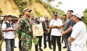 Pemkab Madina dan TNI Bersinergi Bangun Jalan Penghubung Siobon Jae–Sopobatu