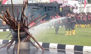 Polda Sumsel Gelar Apel Kesiapsiagaan dan Simulasi Penanggulangan Karhutla Jelang Puncak Musim Kemarau