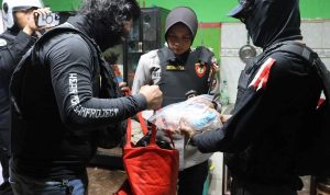 Polres Sumbawa Bongkar Sarang Narkoba, Puluhan Paket Sabu dan Rp103 Juta Disita