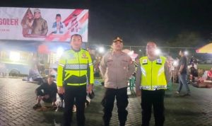 Polsek Cikarang Pusat Amankan Pagelaran Wayang Golek di Plaza Pemda Bekasi