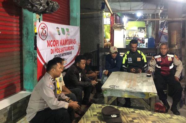 Polsek Cikarang Pusat Gelar Ngopi Kamtibmas Dorong Warga Aktif Jaga Keamanan Lingkungan