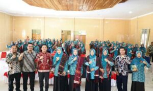 TP PKK Madina Gelar Lomba Tor-Tor Naposo Nauli Bulung Semarakkan HUT ke-80 RI