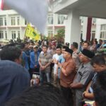 Mahasiswa Cipayung Plus Padangsidimpuan-Tapsel Gelar Aksi Damai di Depan DPRD