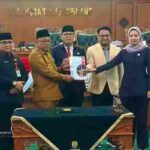 Wali Kota Lis Darmansyah Hadiri Rapat Paripurna DPRD, Bahas APBD Tanjungpinang 2026