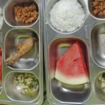 Siswa di Sanga Desa Nyaris Keracunan karena Ayam Goreng Makan Siang Gratis Diduga Tak Layak Konsumsi