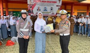 Satlantas Polres Bintan Edukasi Pelajar Lewat Program Police Go To School