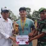 Wabup Paluta Tutup Turnamen Sepak Bola Paluta Cup I 2025, Ponpes Gunung Raya Raih Juara