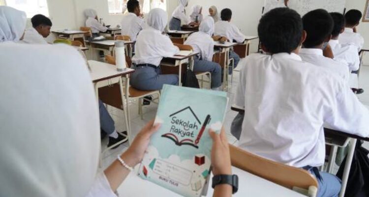 Sekolah Rakyat Probolinggo Bentuk Karakter dan Keterampilan Digital Anak Prasejahtera