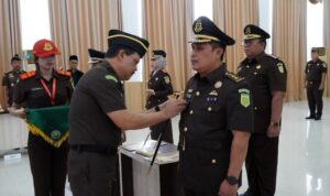 Kajati Kepri Lantik 6 Pejabat Baru, Tekankan Integritas dan Tanggung Jawab Jabatan