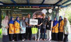IPC TPK Wujudkan Community Development Berkelanjutan Lewat Pelatihan Urban Farming IPC TPK Wujudkan Community Development Berkelanjutan Lewat Pelatihan Urban Farming